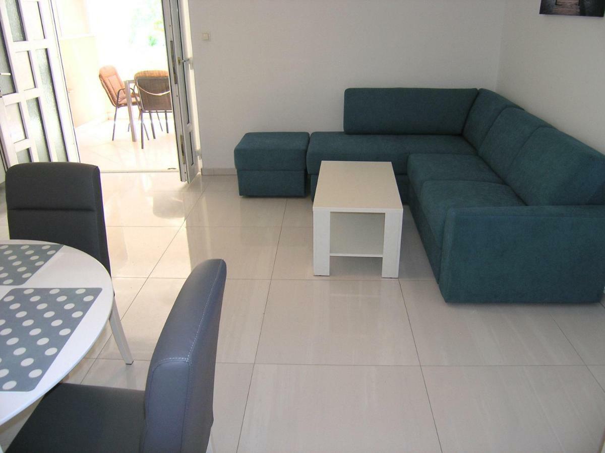 Apartments Sokolovic Krk Town Exterior photo
