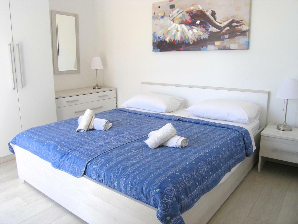 Apartments Sokolovic Krk Town Exterior photo