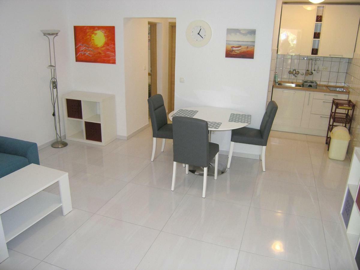 Apartments Sokolovic Krk Town Exterior photo